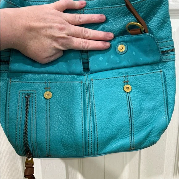 Yellow and Blue FOSSIL pebbleleather Women's Shoulder/Crossbody Bags (set of 2) - Picture 15 of 16